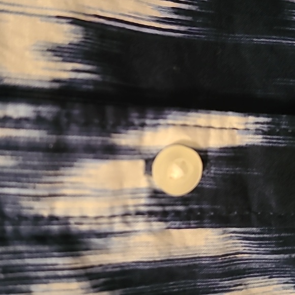 ST. JOHN'S BAY WOMAN'S PETITE BLUE AND WHITE SLEEVELESS TOP SIZE PETITE XL - Picture 6 of 13